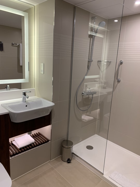 Zimmer Courtyard by Marriott Luton Airport