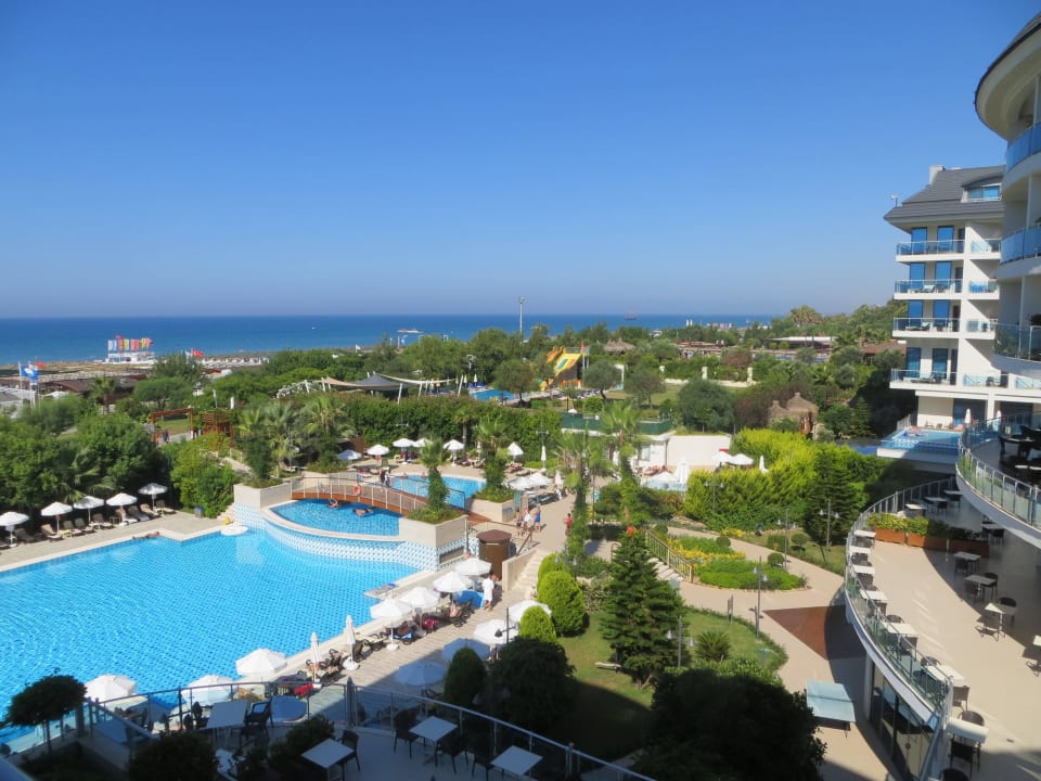 Poolbereich Commodore Elite Suites & Spa - Adults only