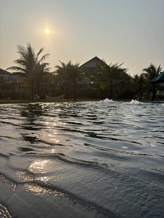 Pool ROBINSON NAM HOI AN
