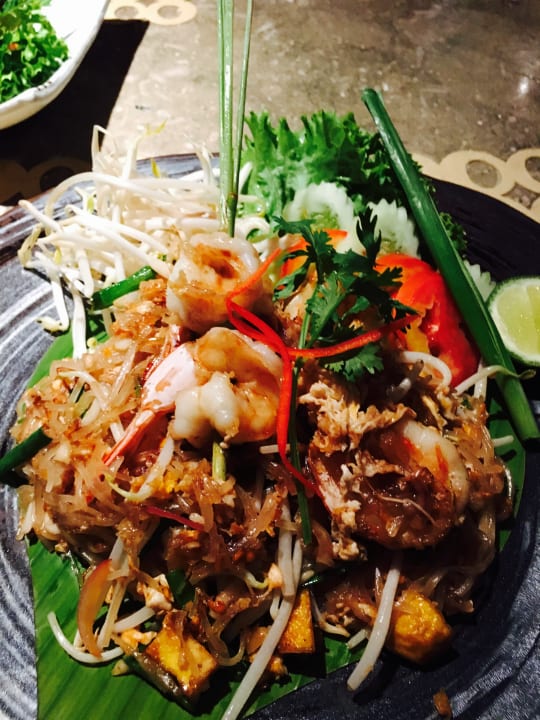 Dee Plee Restaurant Anantara Layan Phuket Resort