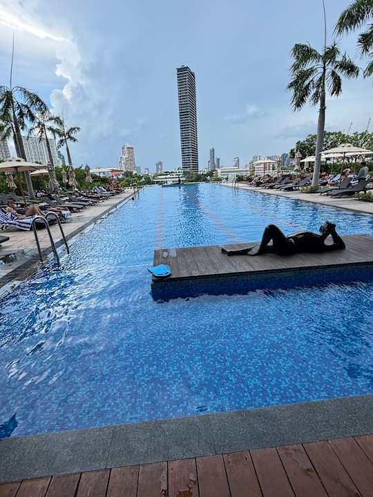 Pool Chatrium Hotel Riverside Bangkok