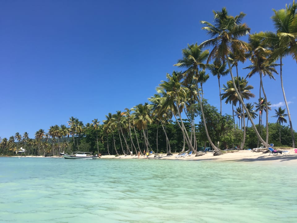 Strand Wyndham Alltra Samana