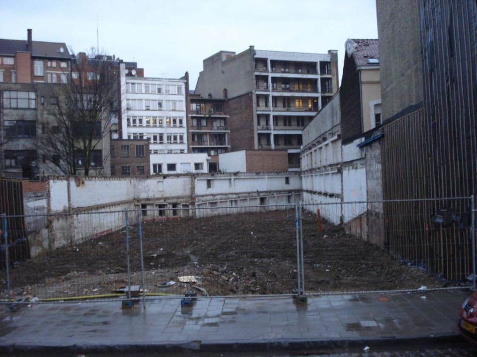 Neben dem Hotel Hotel de France