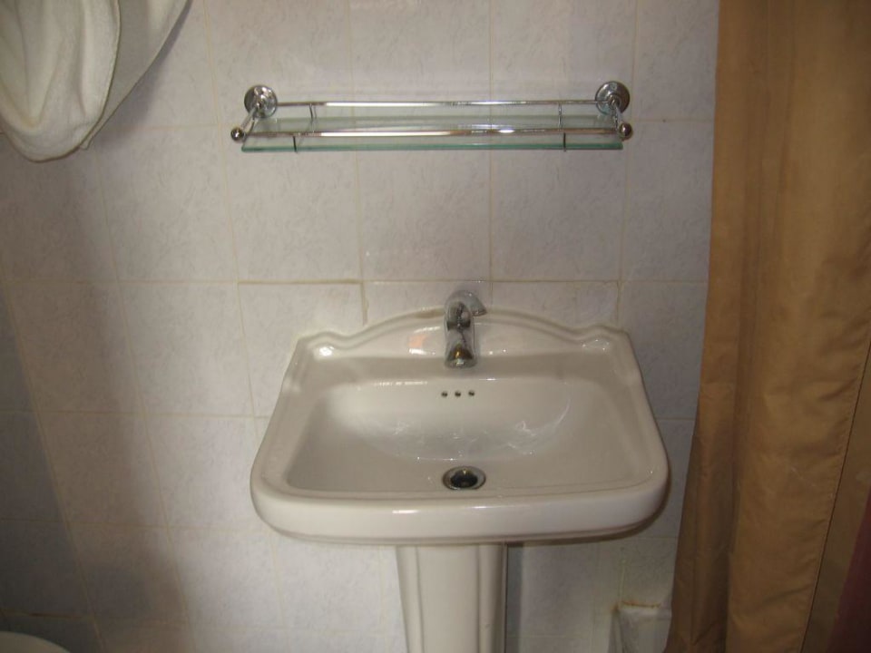 Bad London Shelton Hotel