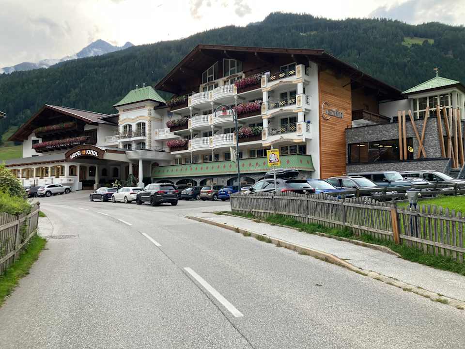 Außenansicht Alpenhotel Kindl