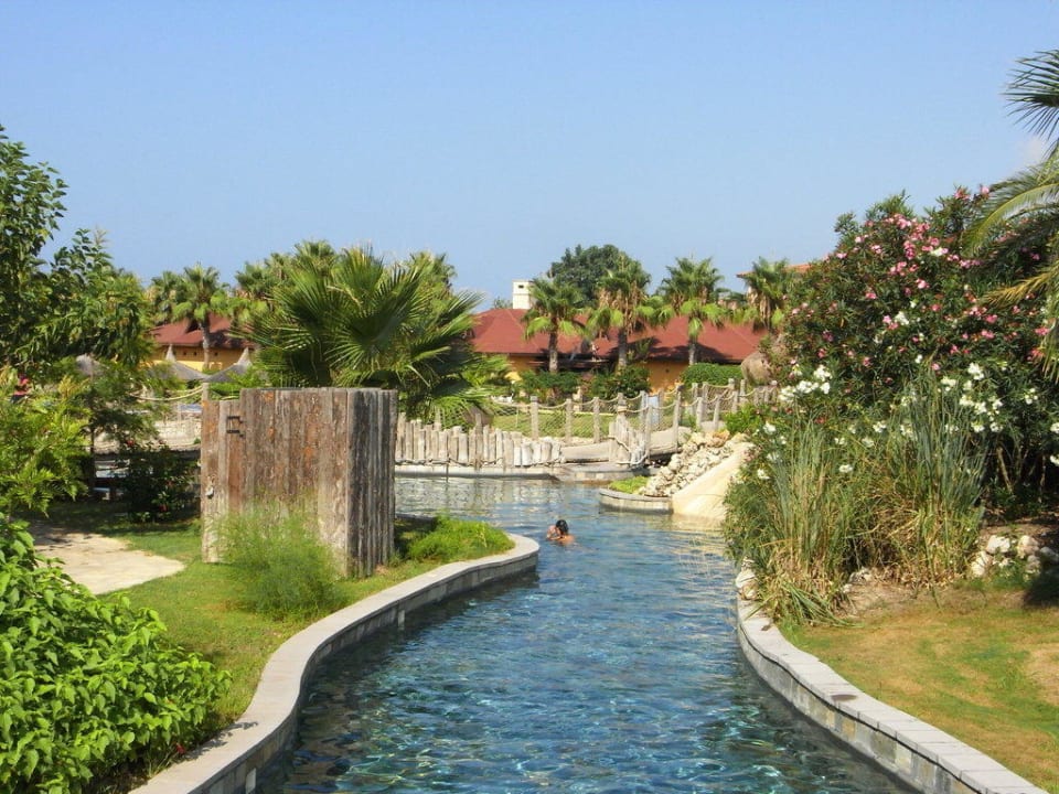 Poolanlage Club Grand Side