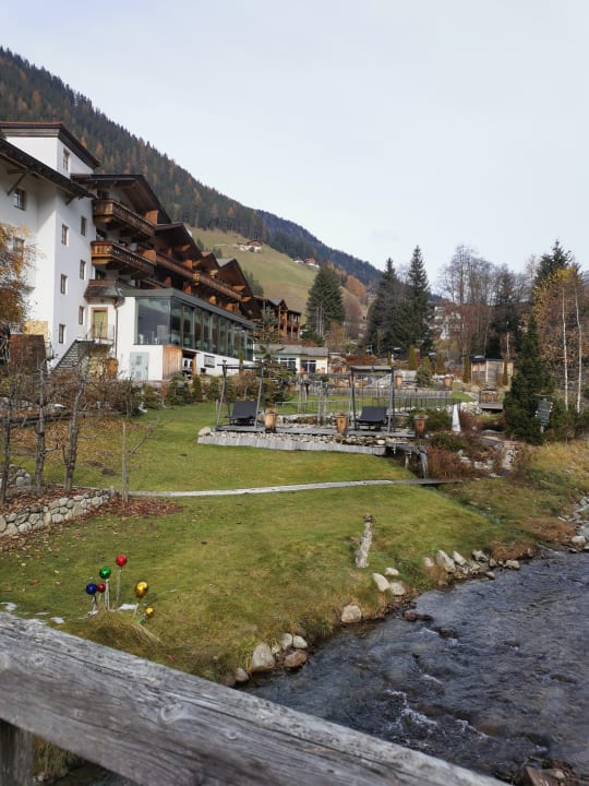 Außenansicht Hotel Quelle Nature Spa Resort