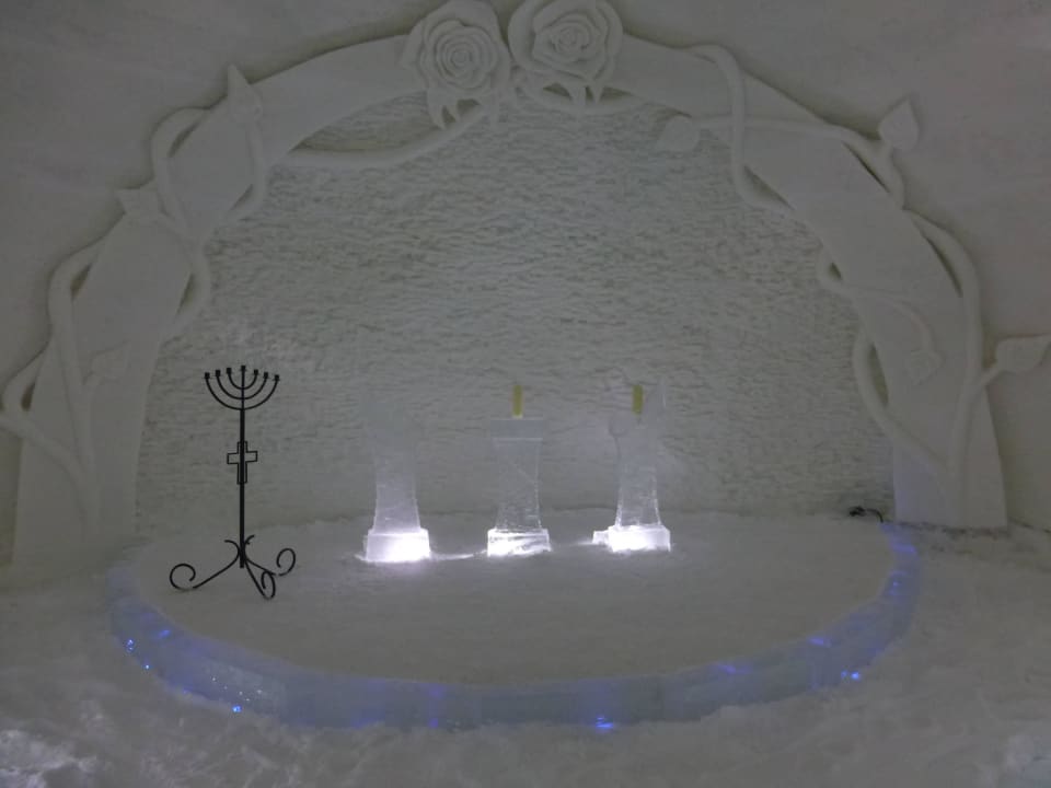 Kapelle Lapland Hotels SnowVillage