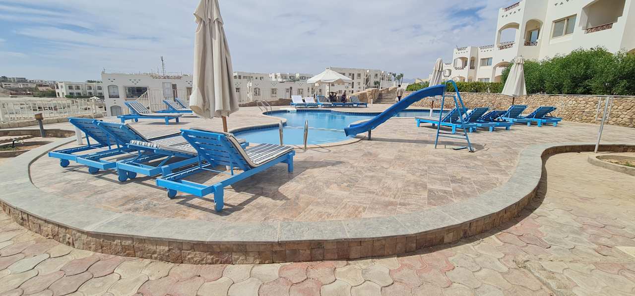 Pool Sharks Bay Resort Aqua Park & Diving Center