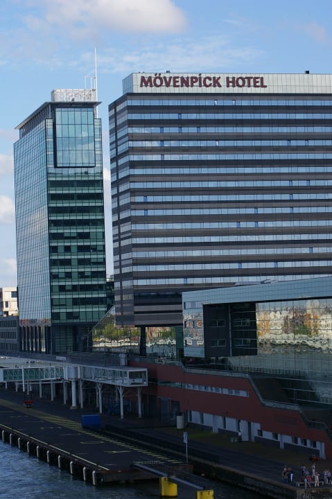 Neben dem Kreuzfahrtterminal Mövenpick Hotel Amsterdam City Centre