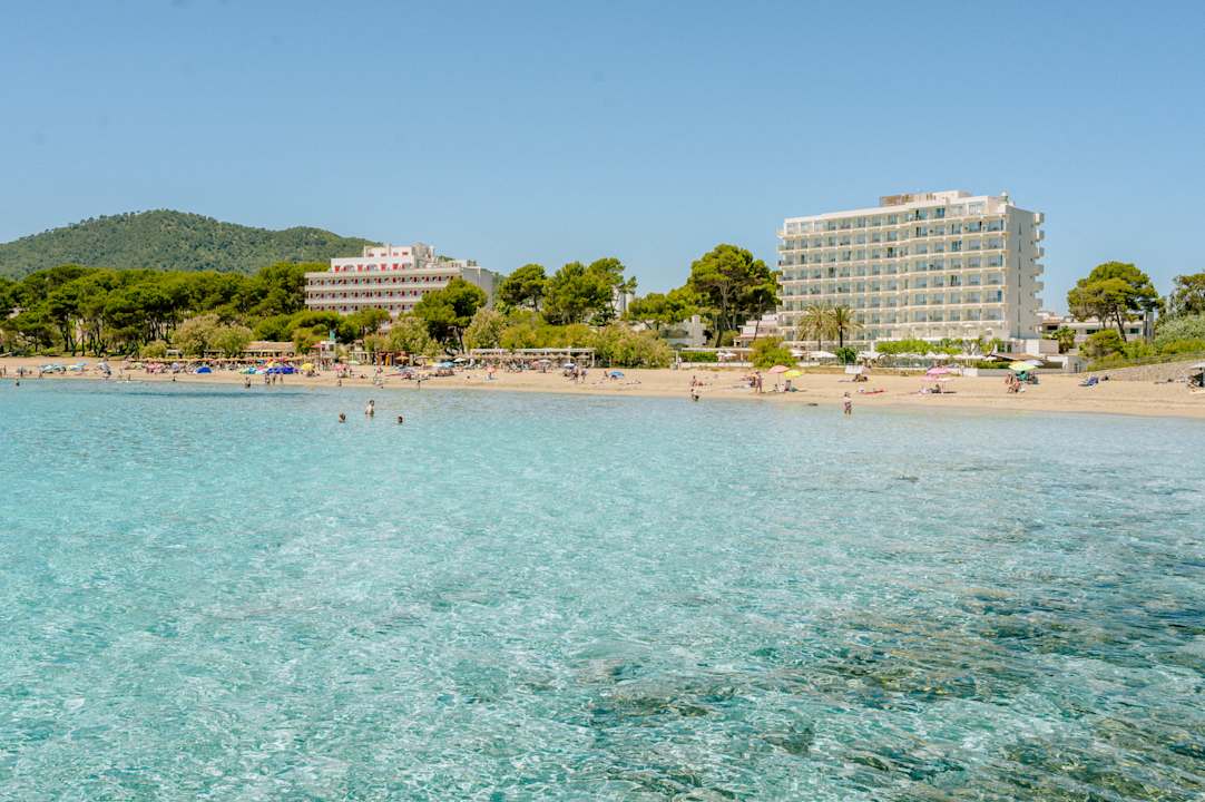 Strand Universal Hotel Laguna