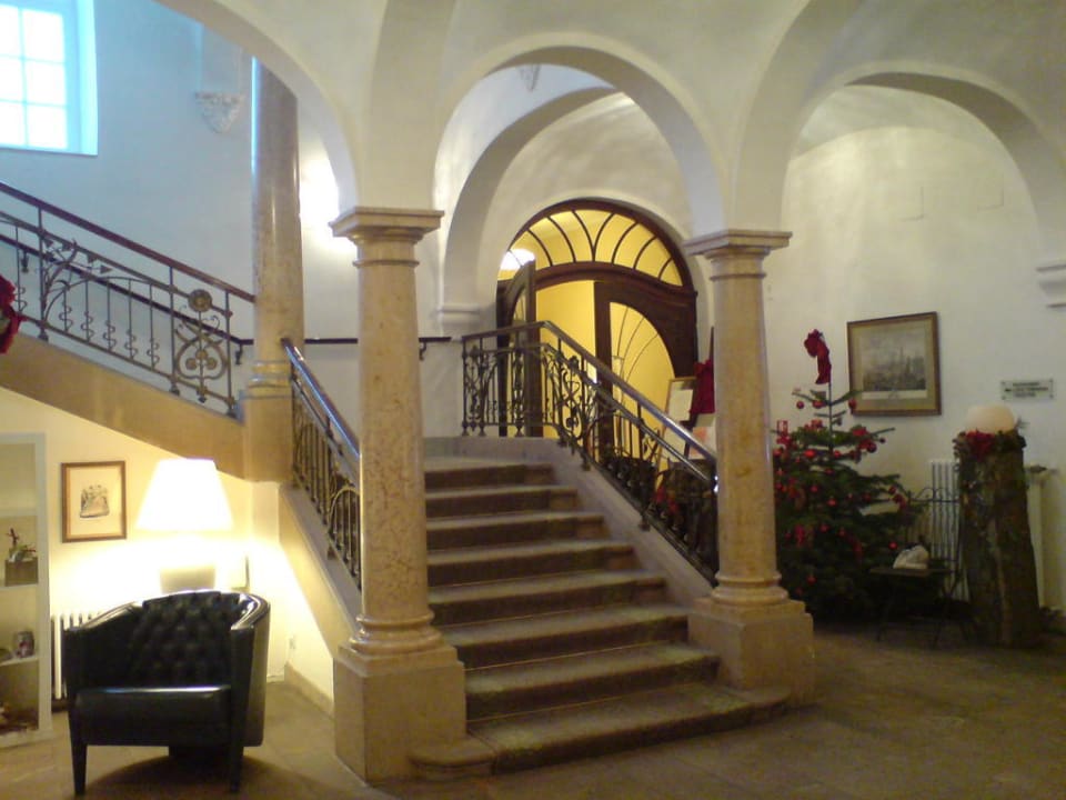 Schönes Foyer Hotel Dorint Resort & Spa Bad Brückenau