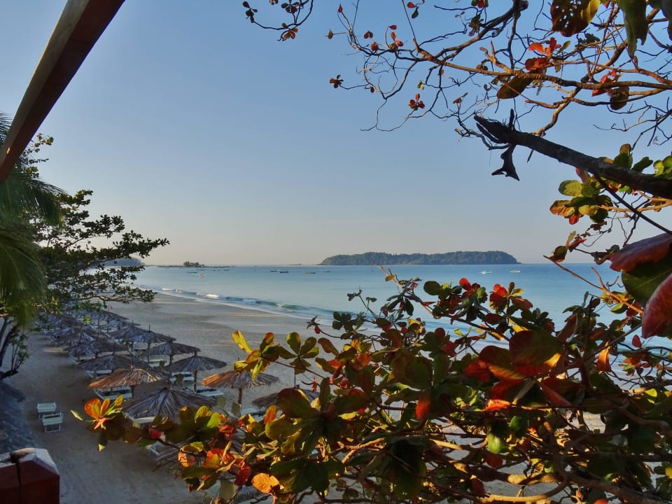 Blick von der Terrasse Hotel Sandoway Resort