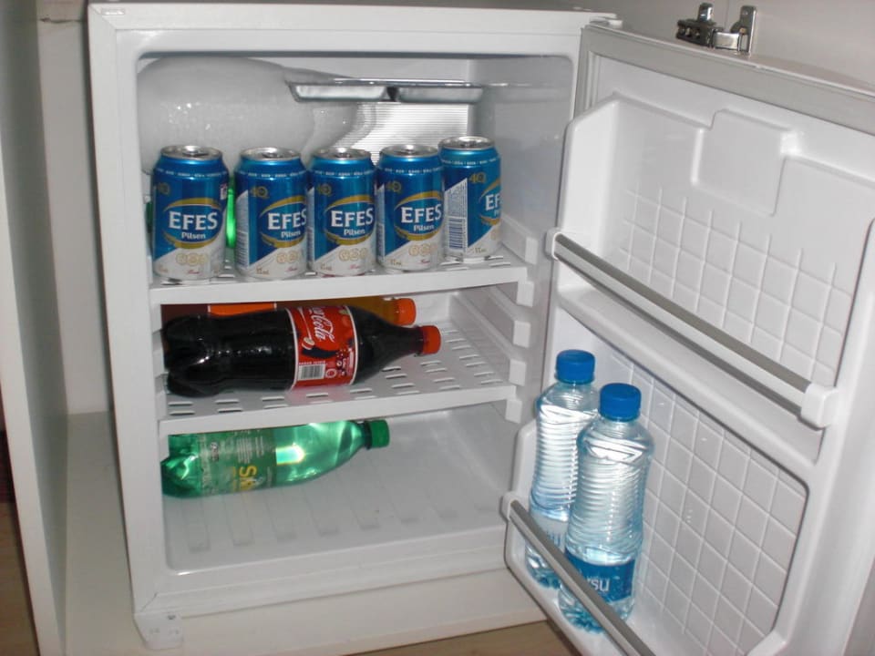 Gut gefüllte Minibar Sunis Evren Beach Resort Hotel & Spa