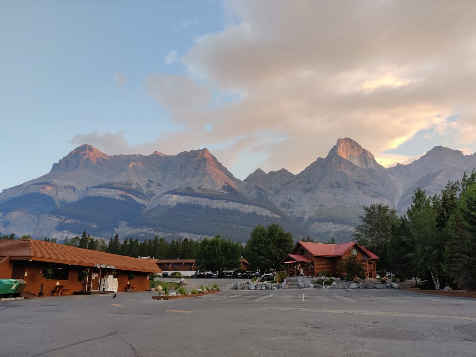 Außenansicht Hotel The Crossing Resort