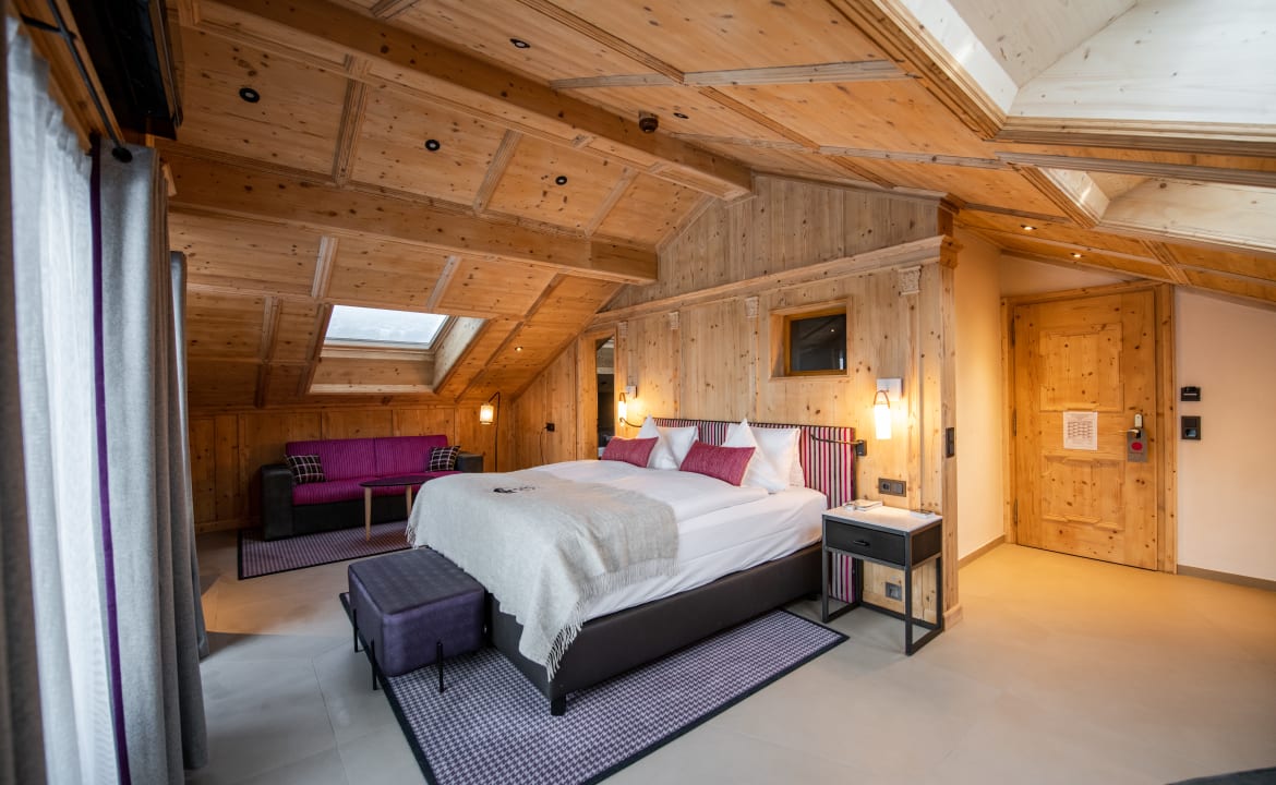 Zimmer Tradition Julen Hotel