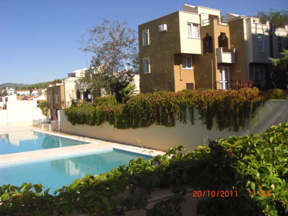 Geschlossener Pool Mira Meridia Beach Hotel