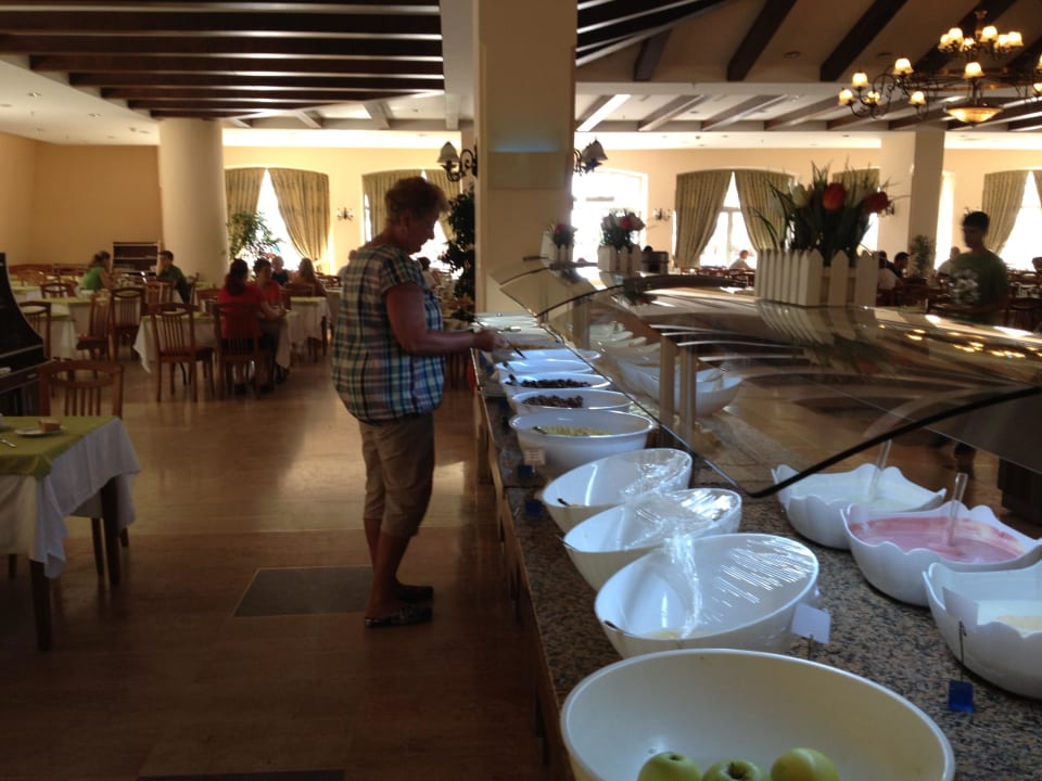 Reichlich Auswahl am morgendlichen Buffet Kilikya Palace Göynük