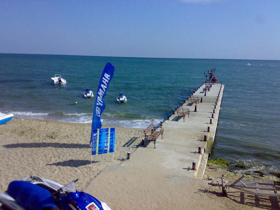 Steg am Strand Garden of Eden