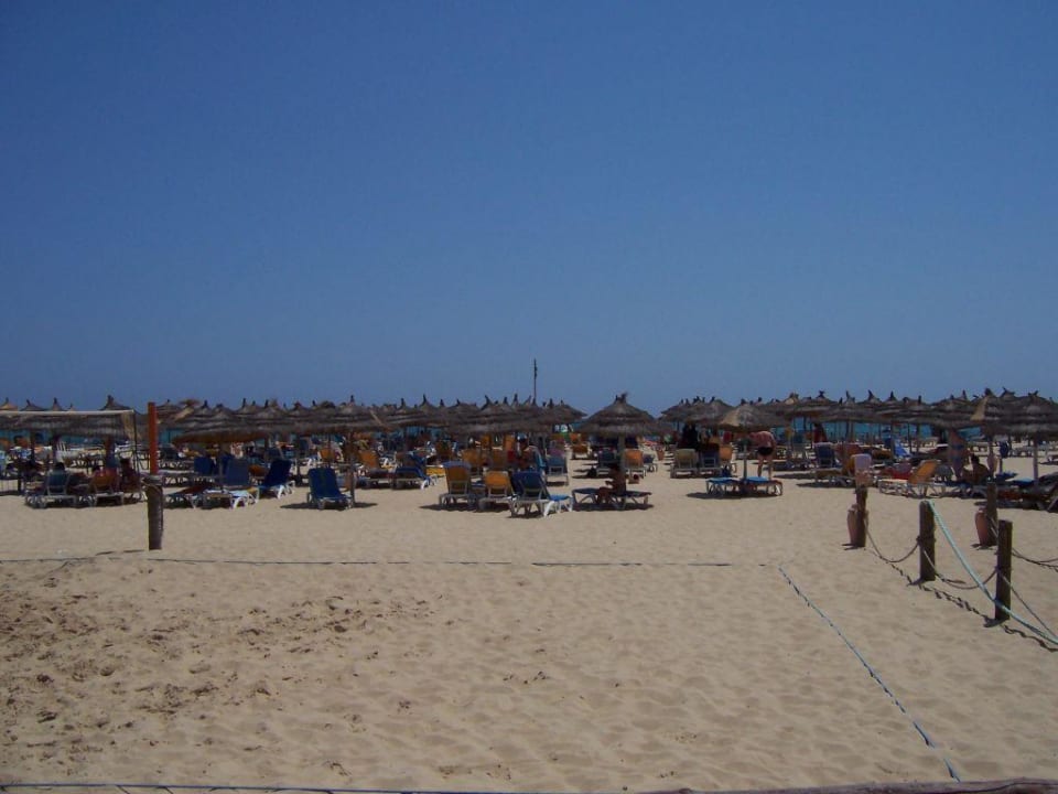 Strand Hotel Nesrine