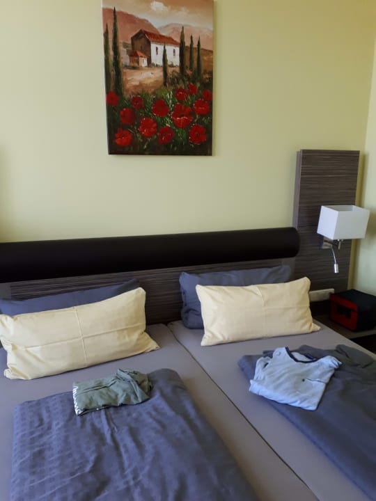 Zimmer Restaurant & Pension Eshramo