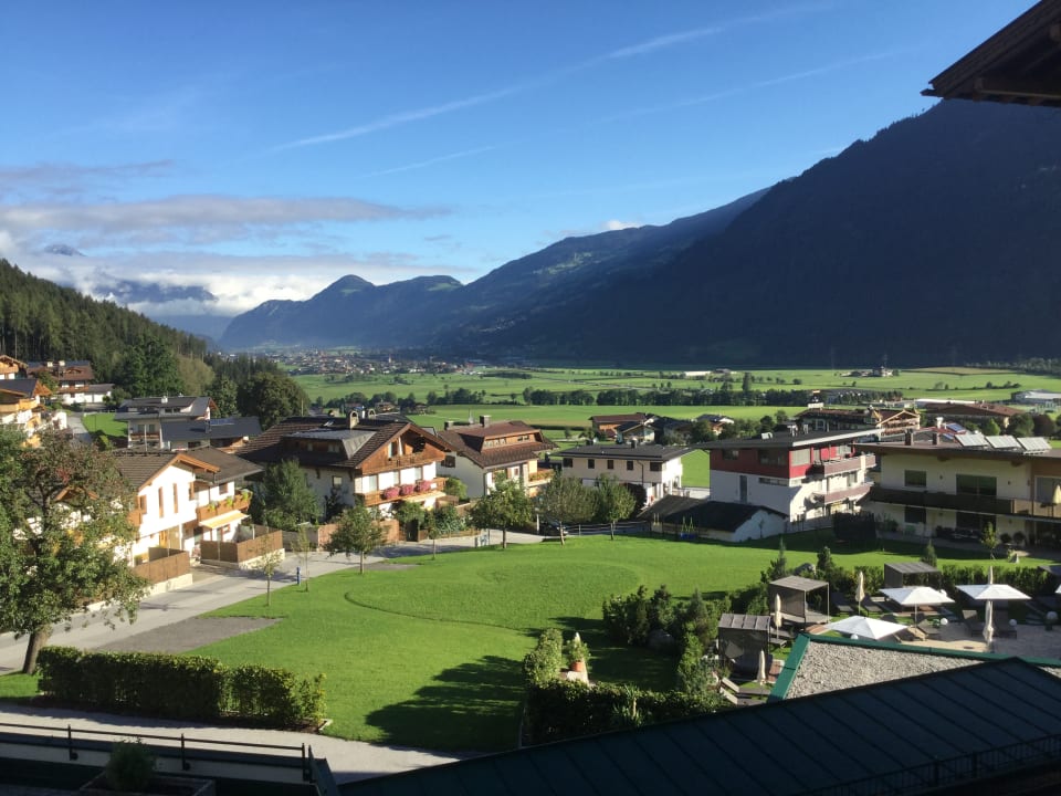 Ausblick Platzlhof - Mein Hotel im Zillertal