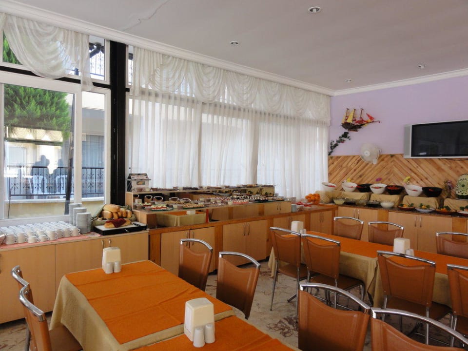 Die Ruhe vor dem Sturm Sayanora Hotel