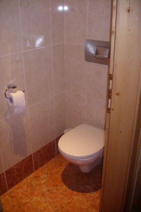Toilette getrennt vom Bad Gasthof Bacher