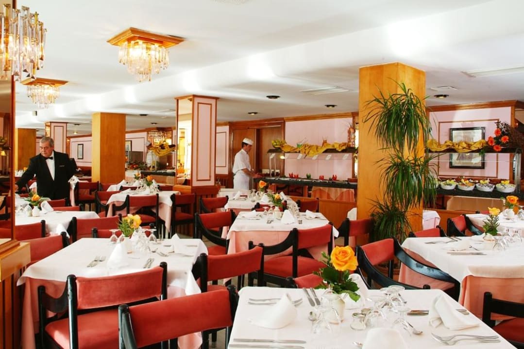 Restaurant/Buffet Hotel Clumba