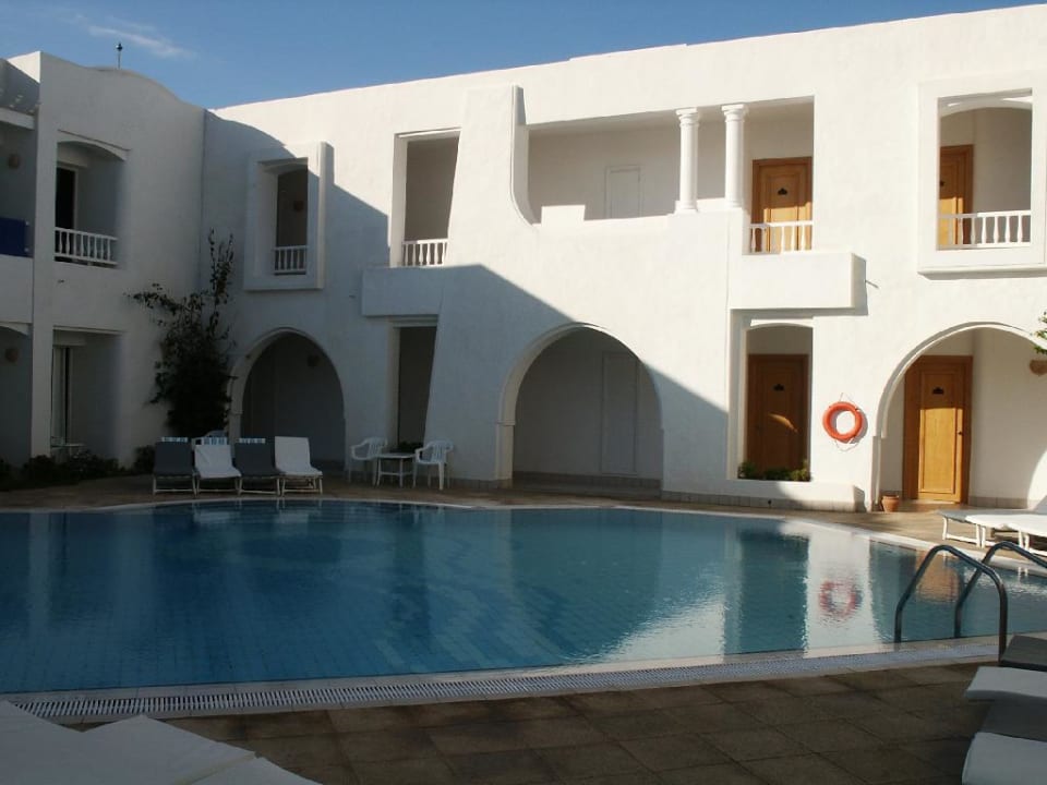 Hotel Jasmina Playa - Pool bei Tag( Innenhof) Hotel Jasmina Playa