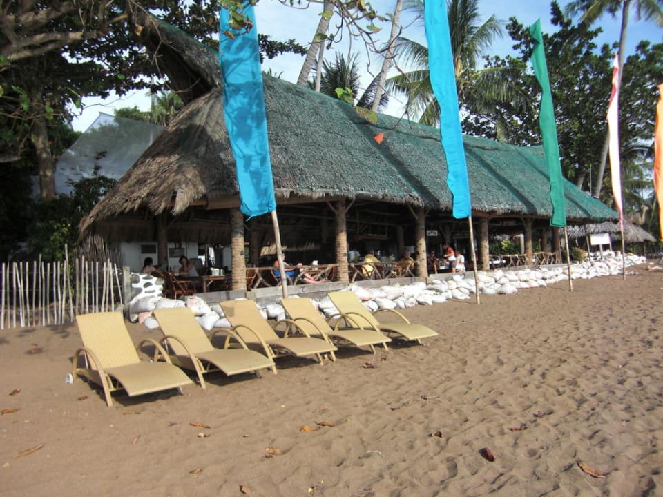 Liegen am Strand Hotel El Dorado Beach Resort