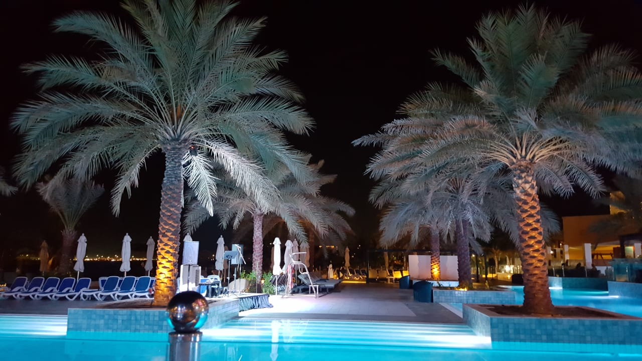 Pool DoubleTree by Hilton Resort & Spa Marjan Island