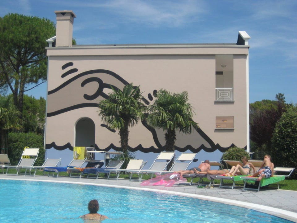 Neuer Anstrich Villaggio Mare Blu