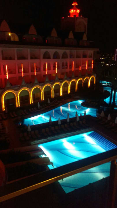 Pool Well Palace Side