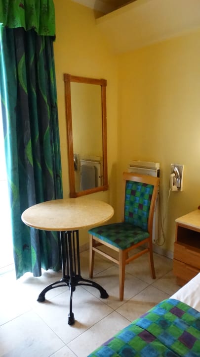 Zimmer Paradise Bay Resort Hotel