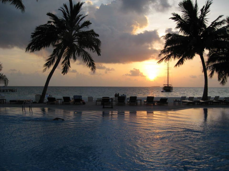 Sunset Meeru Maldives Resort Island