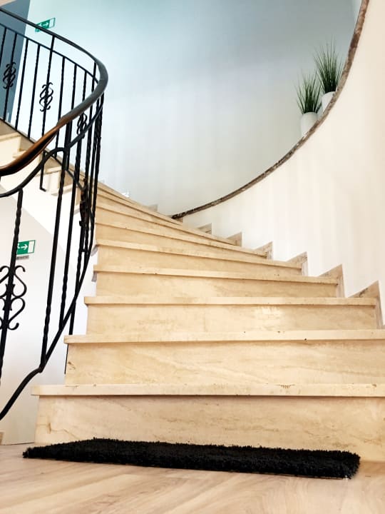 Lobby Hotel zur Sonne