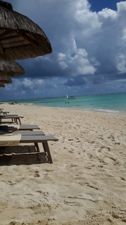 Strand Crystals Beach Resort Belle Mare, a member of Radisson Individuals