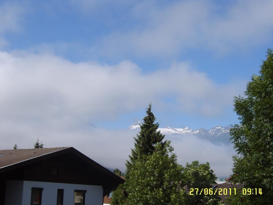 Blick vom Balkon Dahoam by Sarina - Hotel & Suites