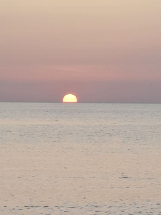 Strand Menaville Safaga
