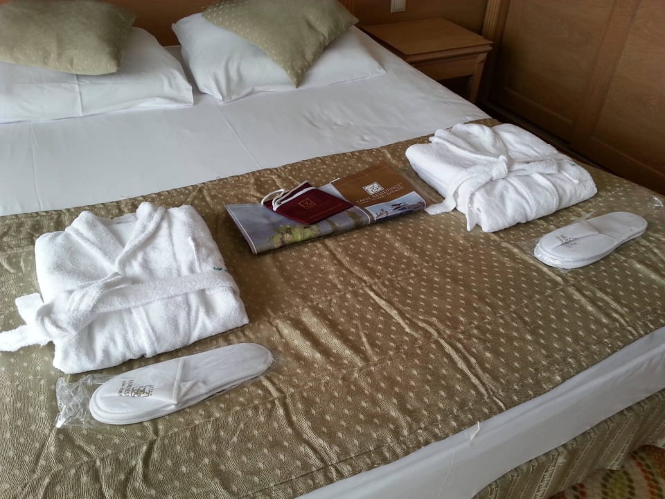 Willkommen! Fame Residence Lara & Spa