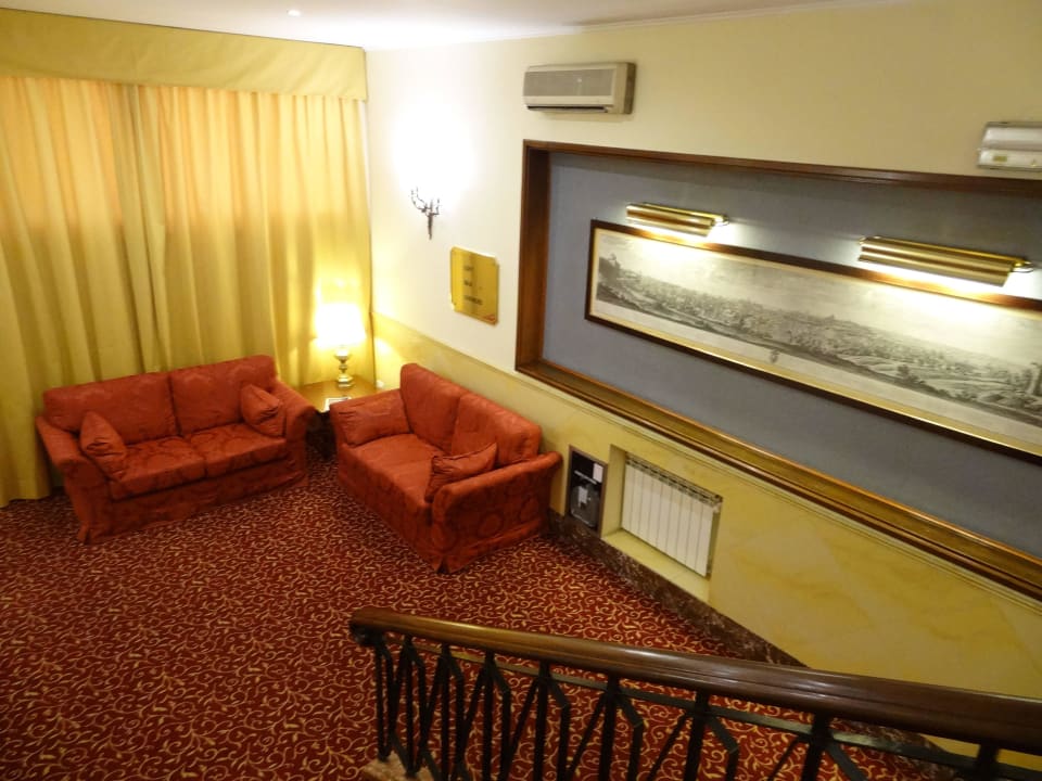 Treppenhaus Hotel Napoleon