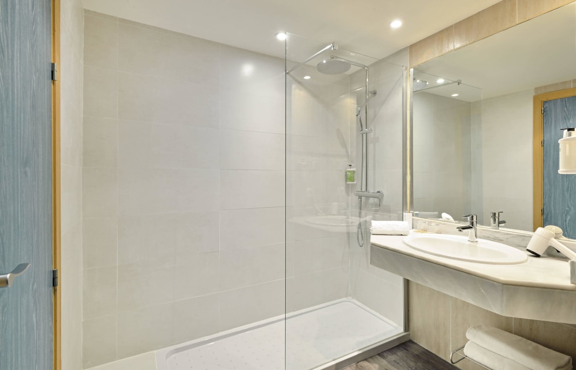 Bathroom with shower and hairdryer Sol Barbados