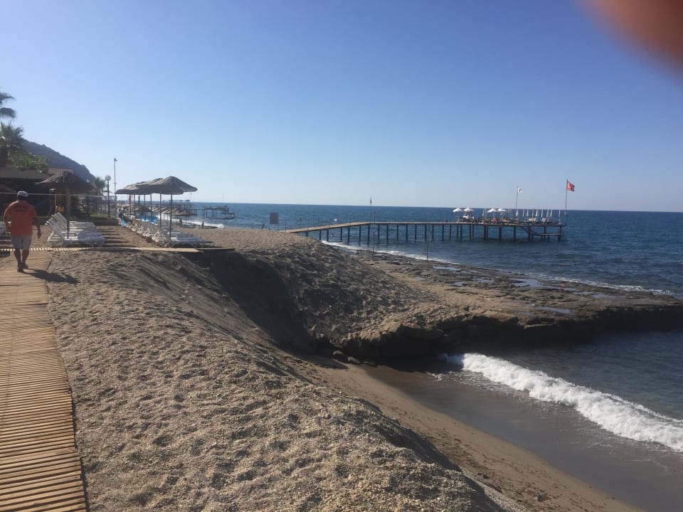 Strand Club Dizalya