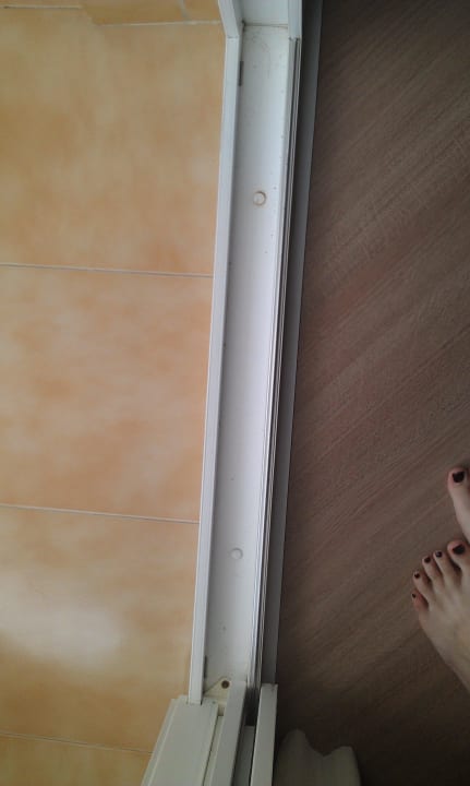 Dreck im Fensterrahmen Hipotels Hipocampo Playa