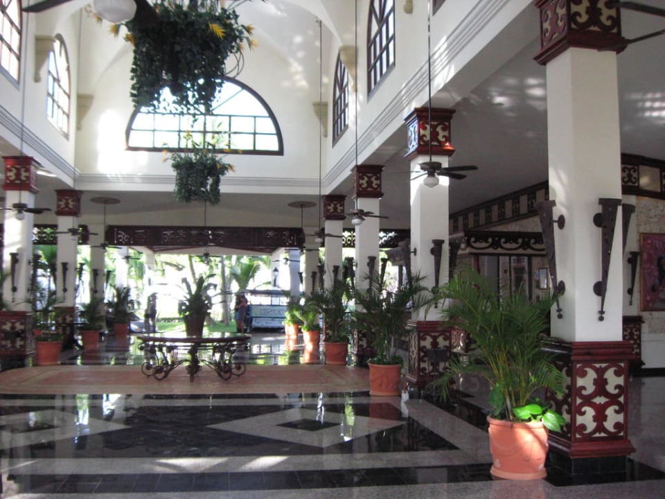 Hotellobby Hotel Riu Bambu