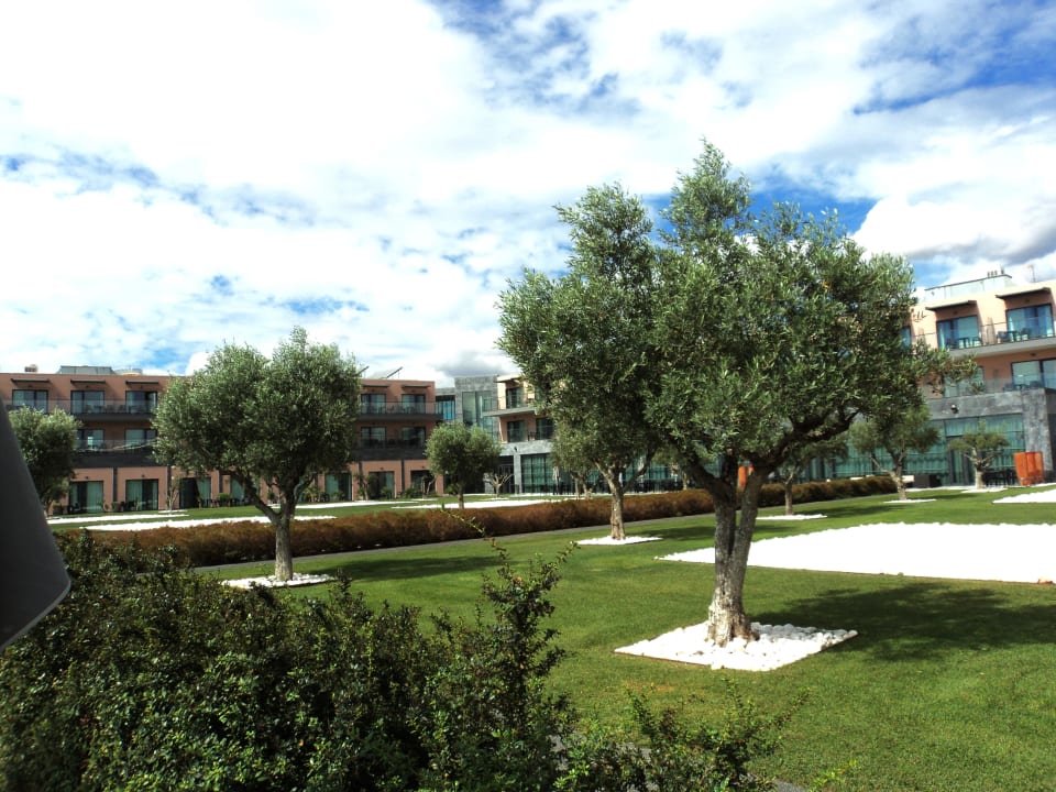 Außenanlage am Pool Hotel Vila Galé Lagos