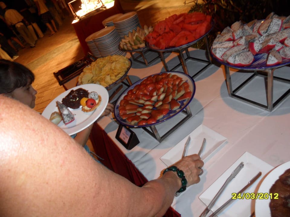 BBQ am Pool Pandanus Resort
