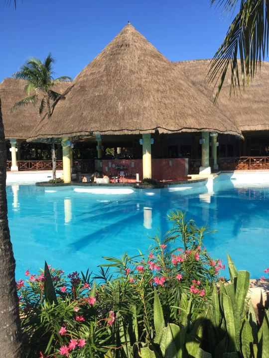 Pool Grand Palladium Kantenah Resort & Spa