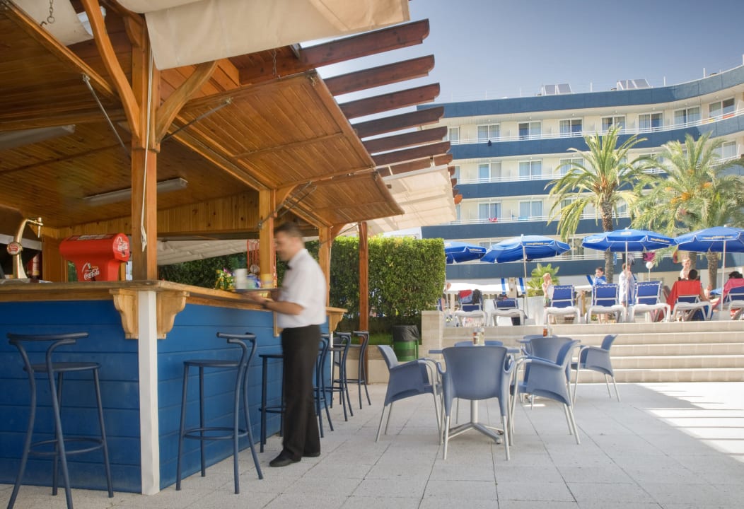 Pool bar Hotel GHT Aquarium & Spa